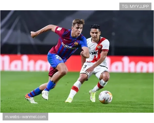 西甲联赛进入最后三分之一赛程 争冠保级悬念持续